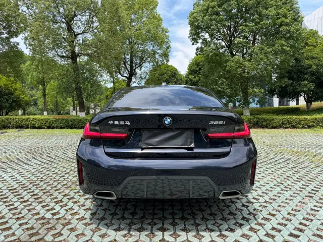 BMW 3 Series — Фото автомобиля 5