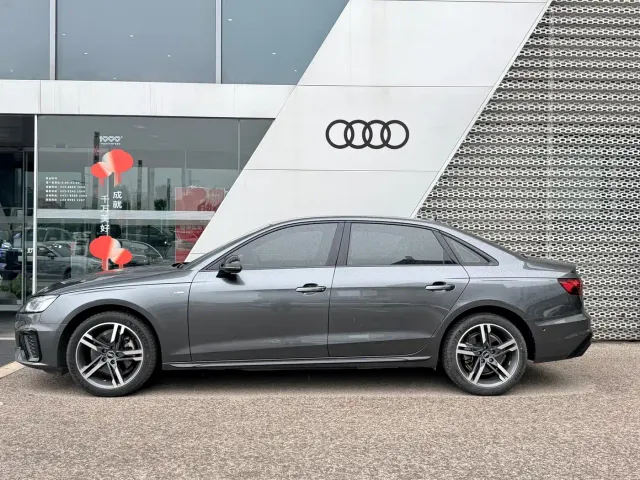 Audi A4L — Фото автомобиля 5