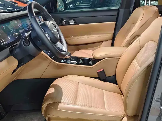 Li Auto ONE — Фото автомобиля 4