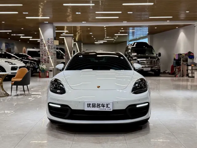 Porsche Panamera — Фото автомобиля 2