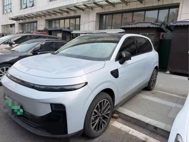 Фотография автомобиля — Leapmotor B10