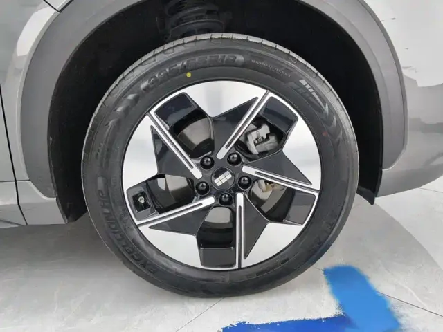 Geely Galaxy E5 — Фото автомобиля 6