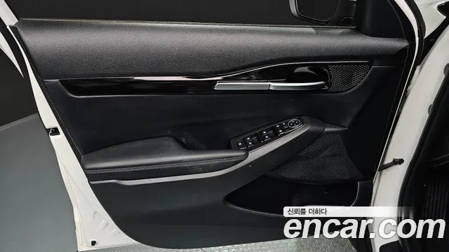 Kia Seltos Seltos Бензин 1.6 турбо 2WD — Фото автомобиля 8