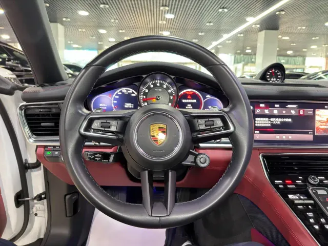 Porsche Panamera — Фото автомобиля 5