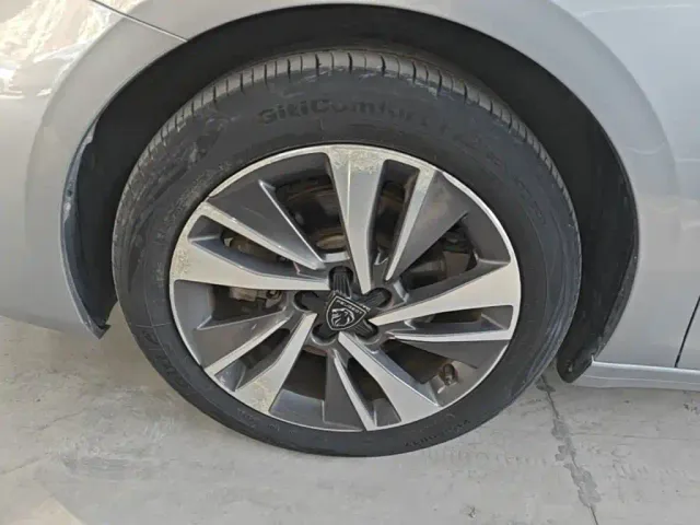 Peugeot 408 — Фото автомобиля 24