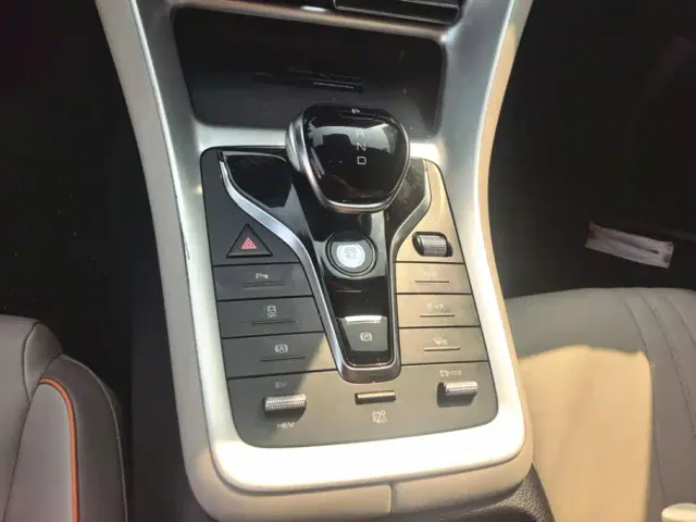 BYD Song Pro — Фото автомобиля 16