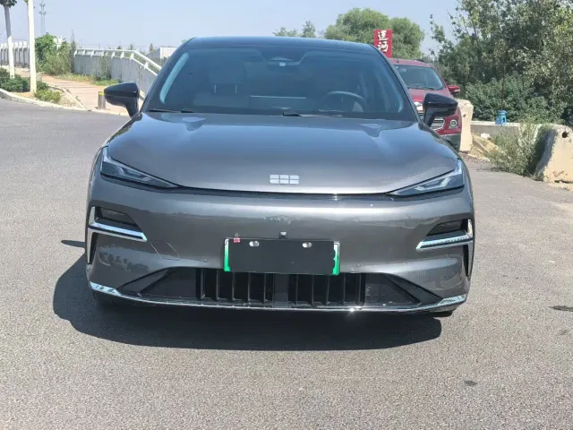 Geely Galaxy Xingyao 8 — Фото автомобиля 2