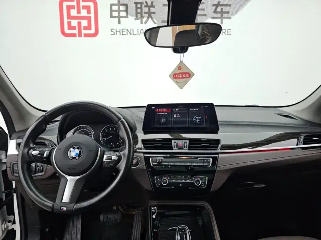 BMW X1 — Фото автомобиля 14