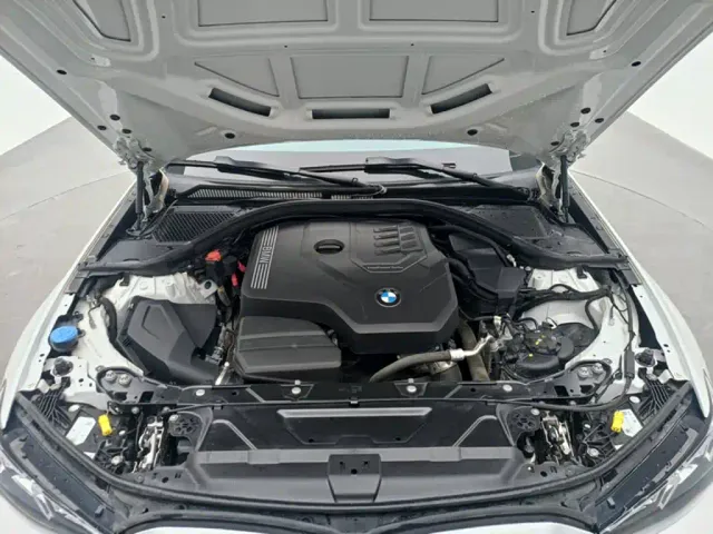 BMW 3 Series — Фото автомобиля 12