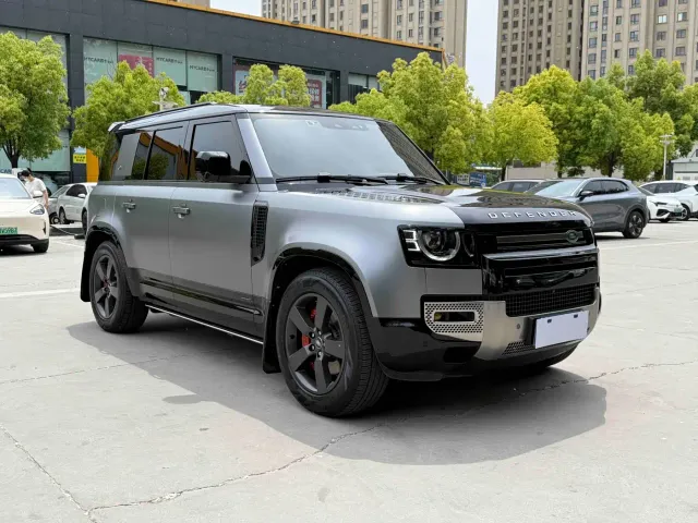 Land Rover Defender — Фото автомобиля 3