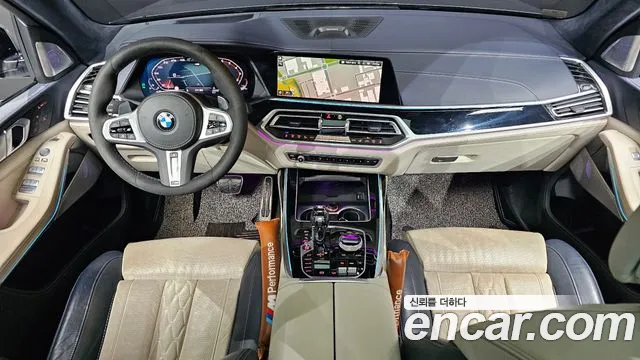 BMW X7 xDrive 40i M Sport Онлайн Exclusive Edition 6 мест — Фото автомобиля 7