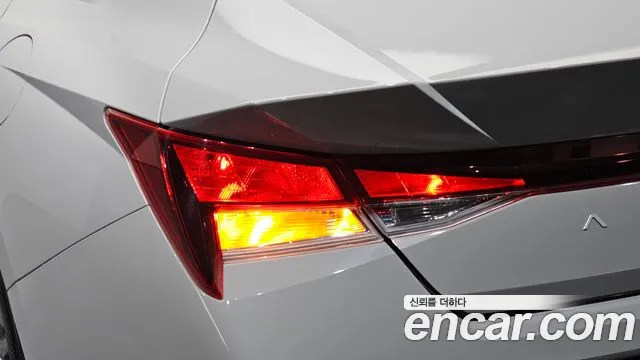 Hyundai Avante CN7 — Фото автомобиля 22