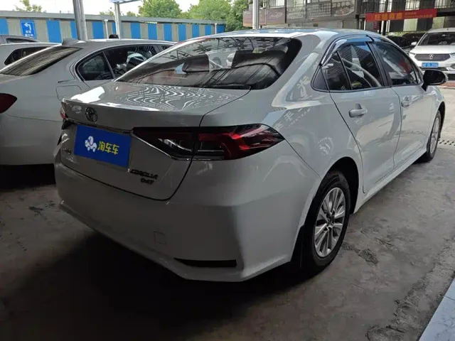 Toyota Corolla — Фото автомобиля 3