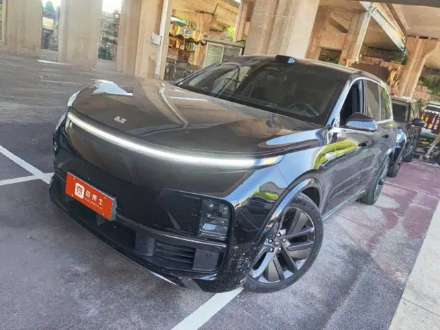 Фотография автомобиля — Li Auto L9