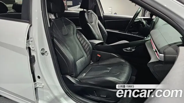 Hyundai AVANTE Avante (CN7) — Фото автомобиля 24
