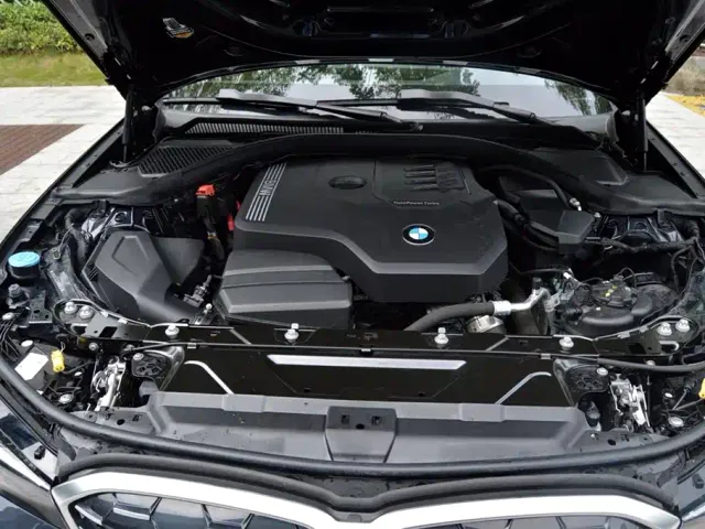 BMW 3 Series — Фото автомобиля 6