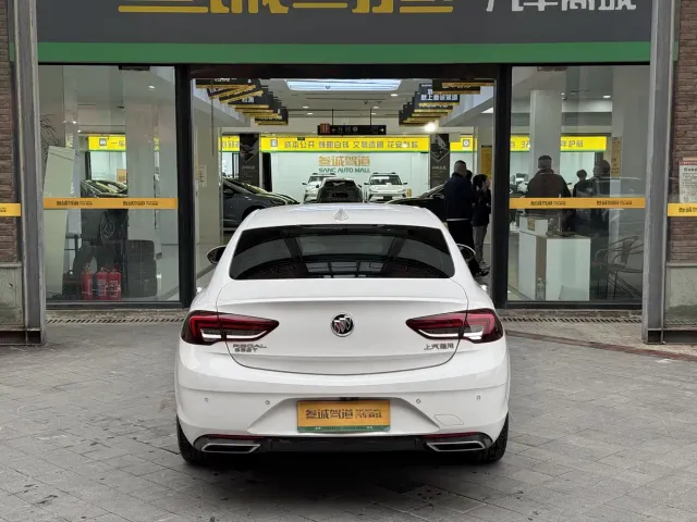 Buick Regal — Фото автомобиля 5