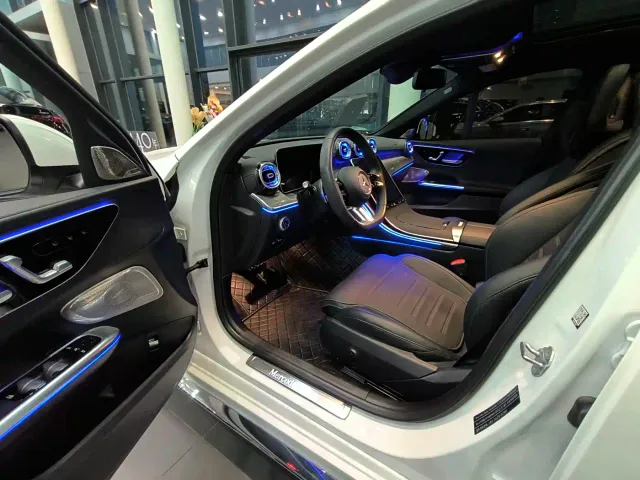 Mercedes-Benz C-Class — Фото автомобиля 6