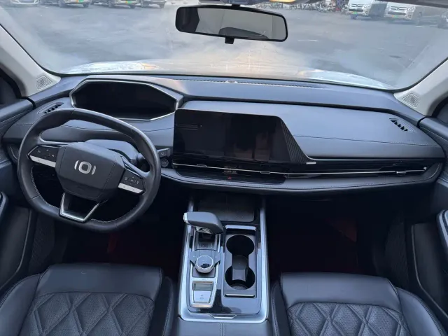 Changan Qiyuan Q05 — Фото автомобиля 6