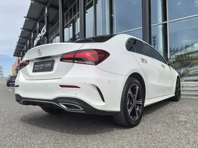 Mercedes-Benz A-Class — Фото автомобиля 3
