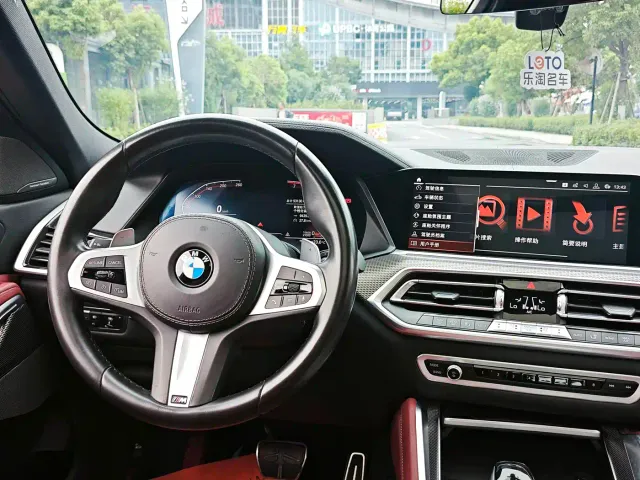 BMW X6 — Фото автомобиля 9