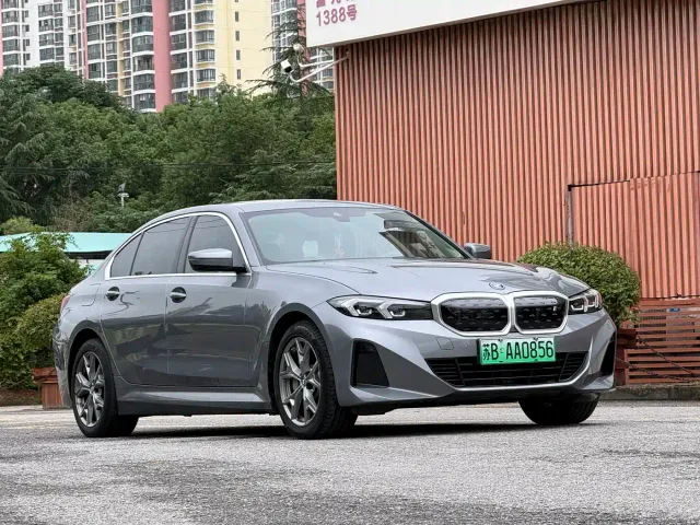 BMW i3 — Фото автомобиля 5