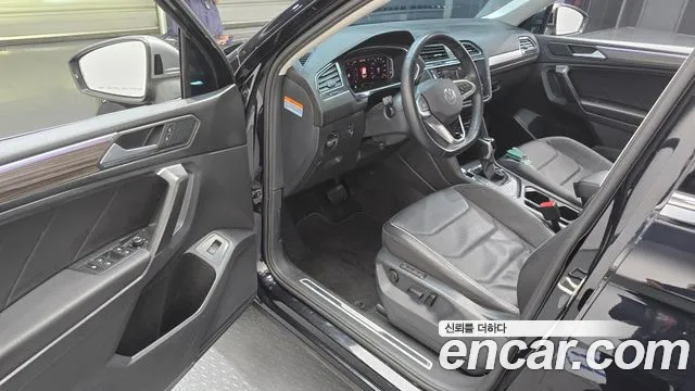 Volkswagen Tiguan — Фото автомобиля 15