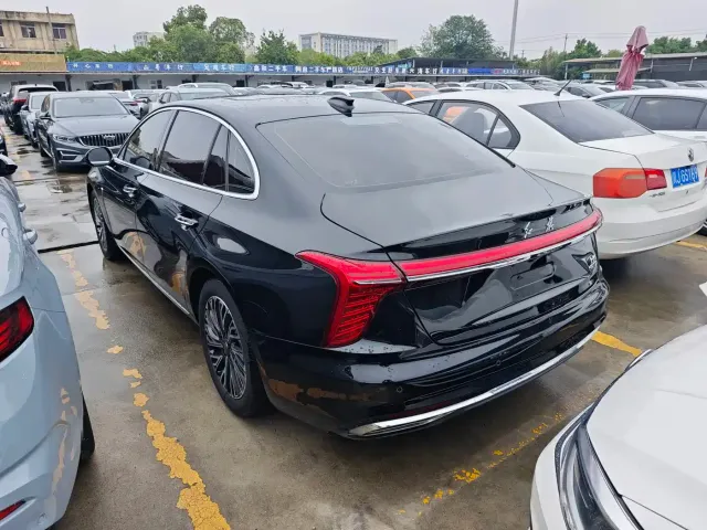 Hongqi Hongqi H5 2023 2.0T Auto Smart Connect Flagship — Фото автомобиля 14