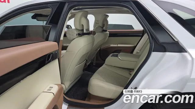 Hyundai Grandeur GN7 — Фото автомобиля 18