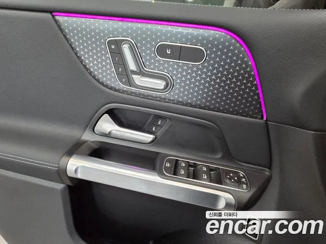 Mercedes-Benz EQB — Фото автомобиля 16