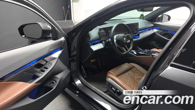 BMW 5 Series — Фото автомобиля 15