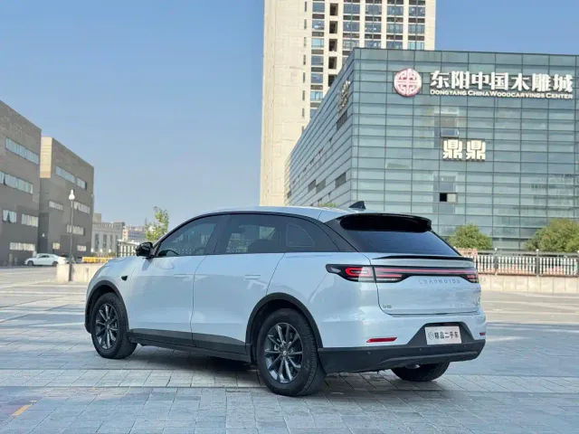 Leapmotor C11 — Фото автомобиля 7