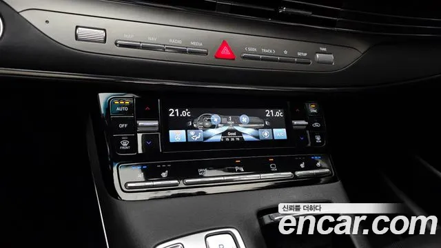 Hyundai Grandeur New — Фото автомобиля 23