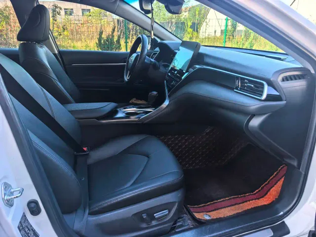 Toyota Camry — Фото автомобиля 9