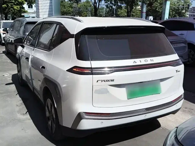 GAC Aion Y — Фото автомобиля 4