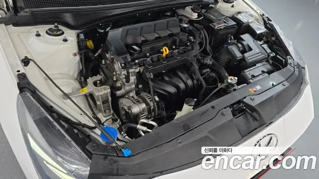Hyundai Avante CN7 — Фото автомобиля 9