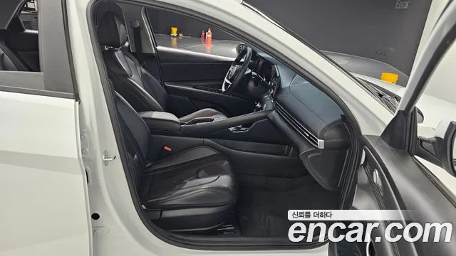 Hyundai AVANTE — Фото автомобиля 12