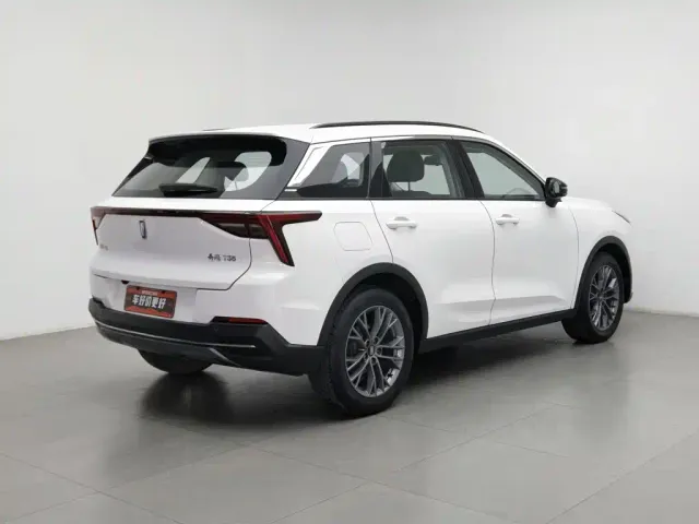 Bestune T55 — Фото автомобиля 2