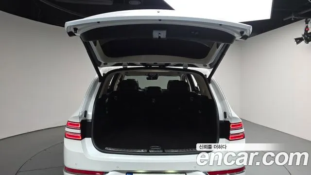 Genesis GV80 — Фото автомобиля 26