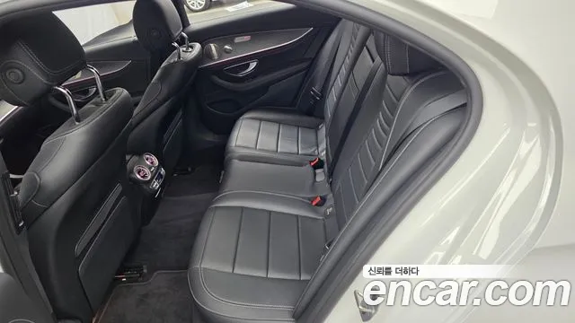 Mercedes-Benz E-Class W213 — Фото автомобиля 16