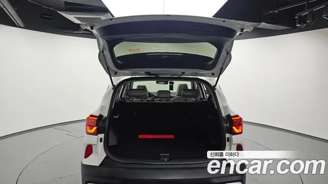 Kia Seltos — Фото автомобиля 27