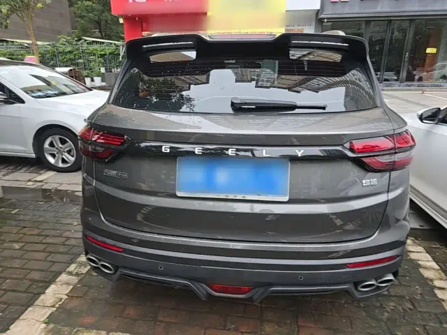 Geely Binyue — Фото автомобиля 5