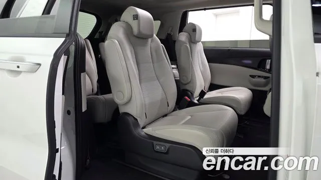 Kia Carnival 4th Gen — Фото автомобиля 17