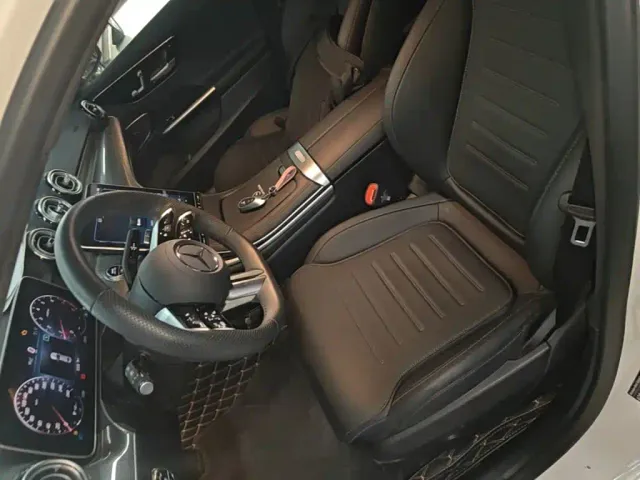 Mercedes-Benz C-Class — Фото автомобиля 10