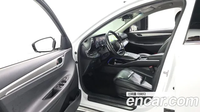Hyundai Grandeur New — Фото автомобиля 15