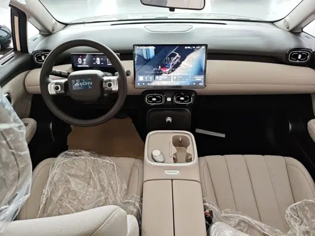 GAC Aion UT — Фото автомобиля 9