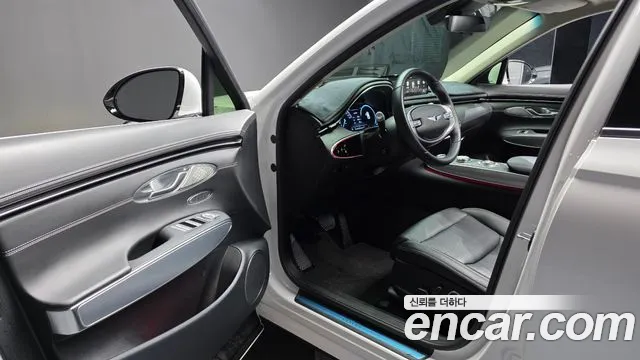 Genesis GV70 2.5T Бензин AWD — Фото автомобиля 9