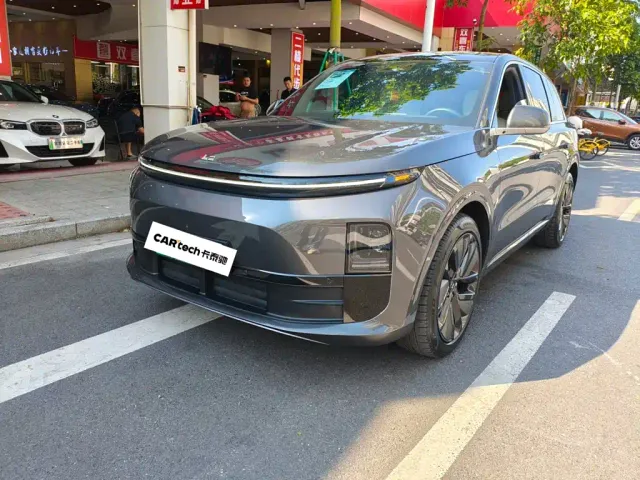Фотография автомобиля — Li Auto L6