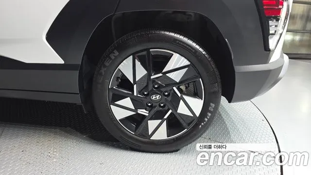 Hyundai Kona SX2 — Фото автомобиля 6