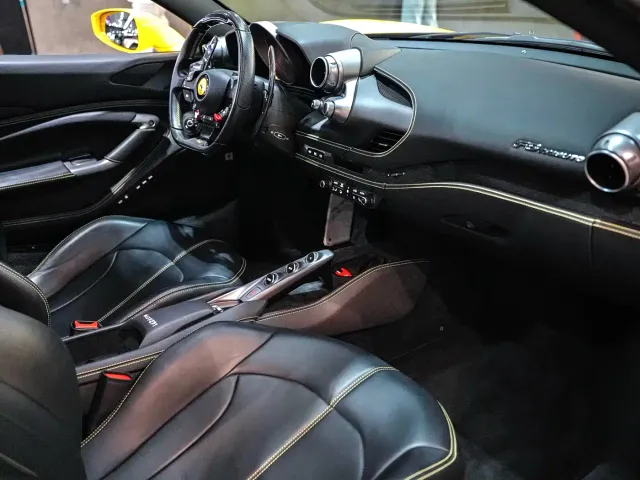Ferrari F8 — Фото автомобиля 20